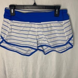 lululemon athletica shorts whitw with blue stripes size 6